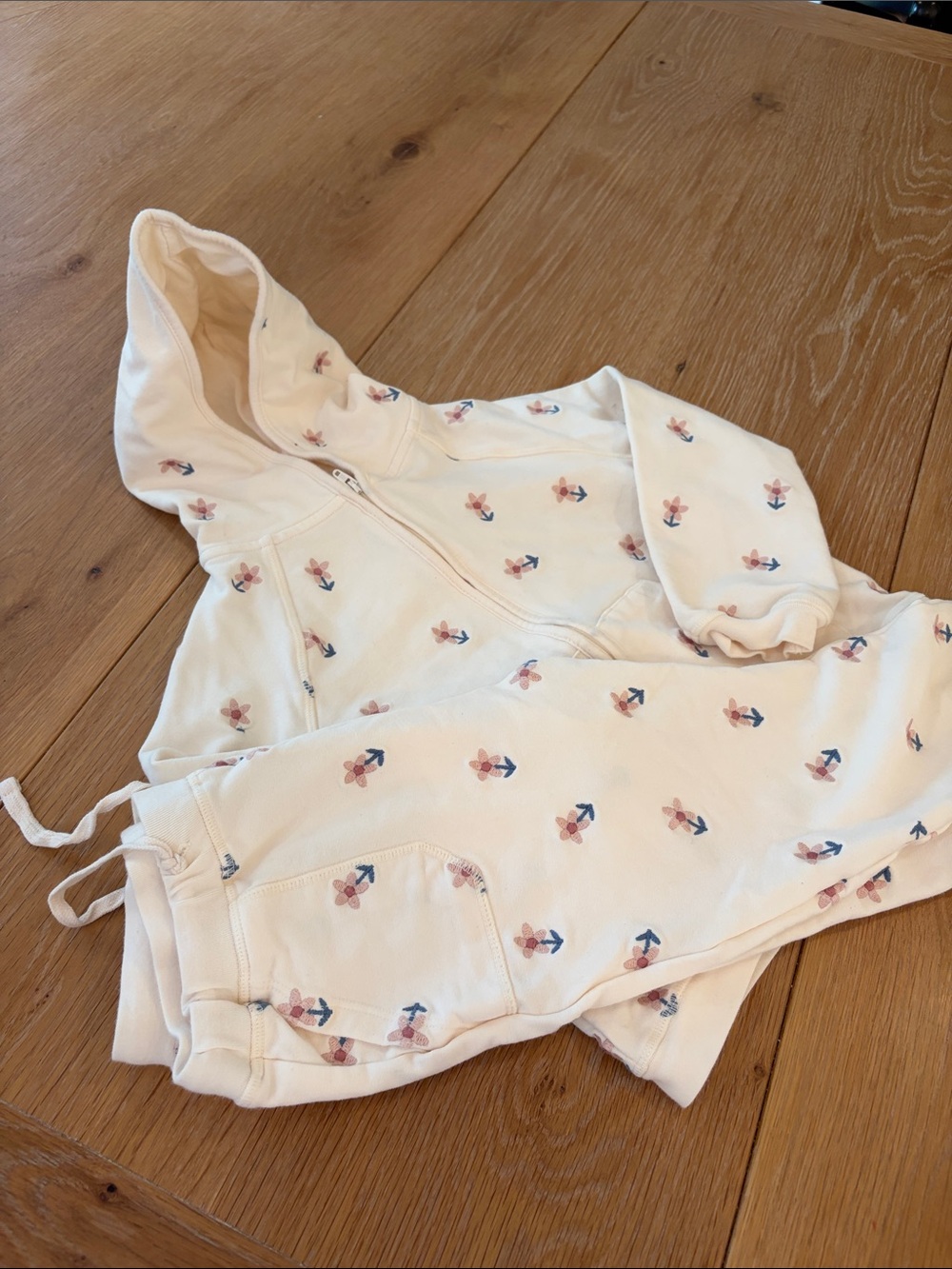 NWOT Organic cotton Angel dear jogger set flowers